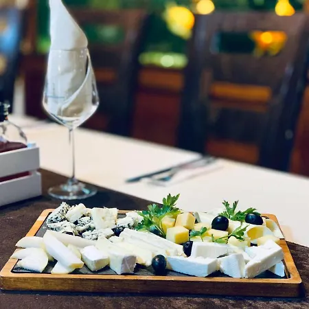 Meatsa Hotel
